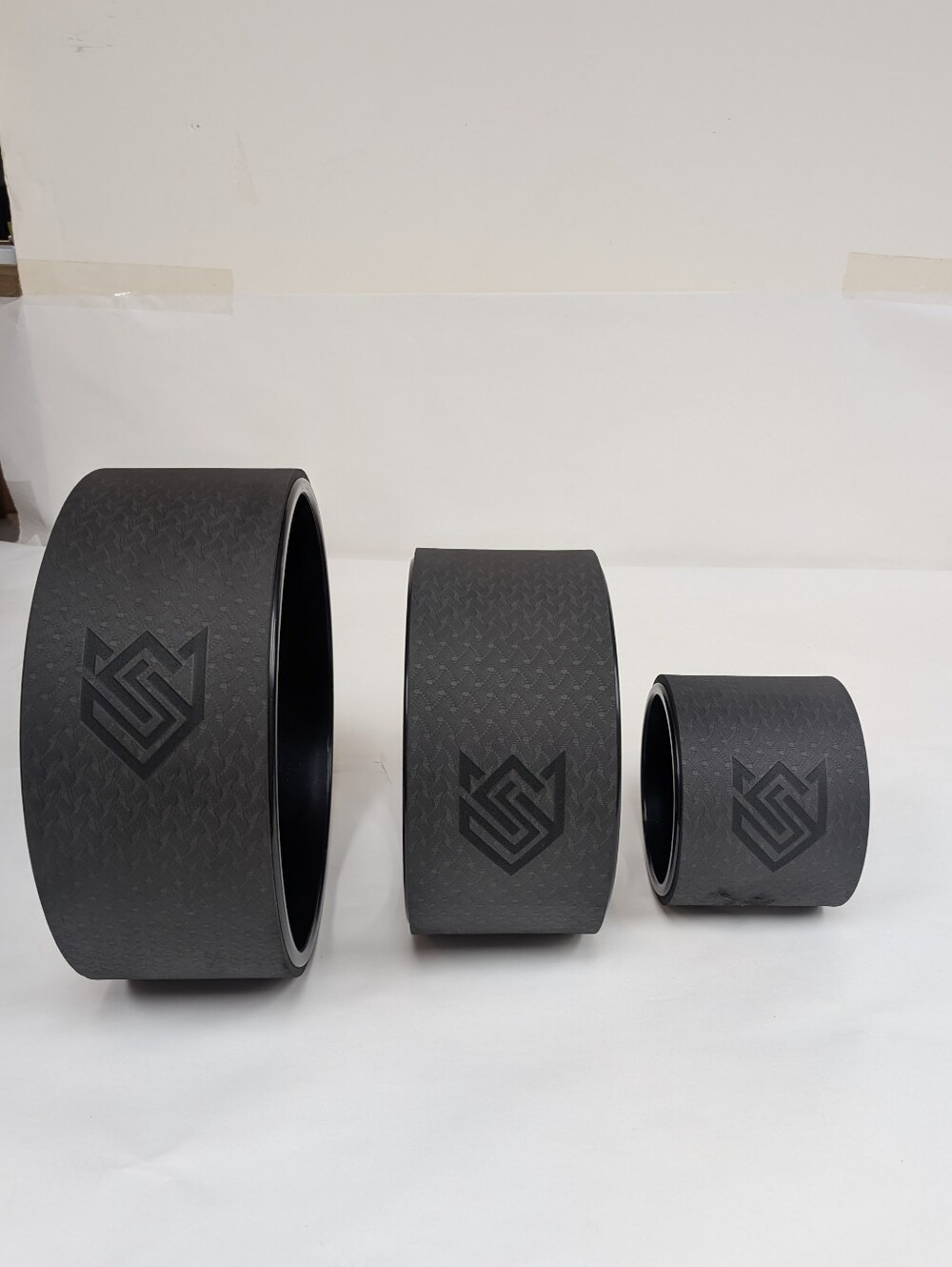 Three Black Seven Sparta Yoga Back Wheel Rollout Set Exercise Stretch Gym